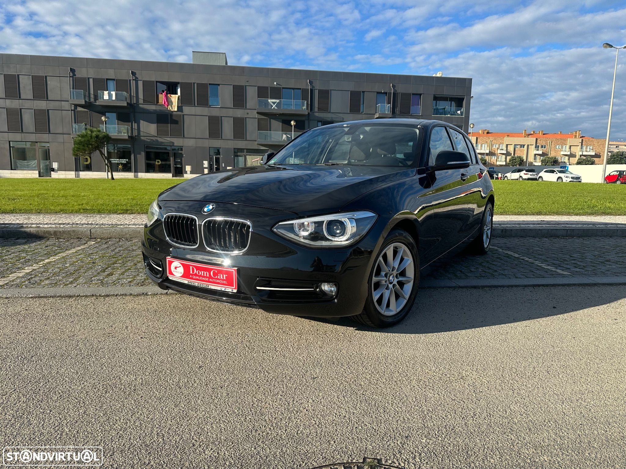 BMW 118 d Sport Line - 1