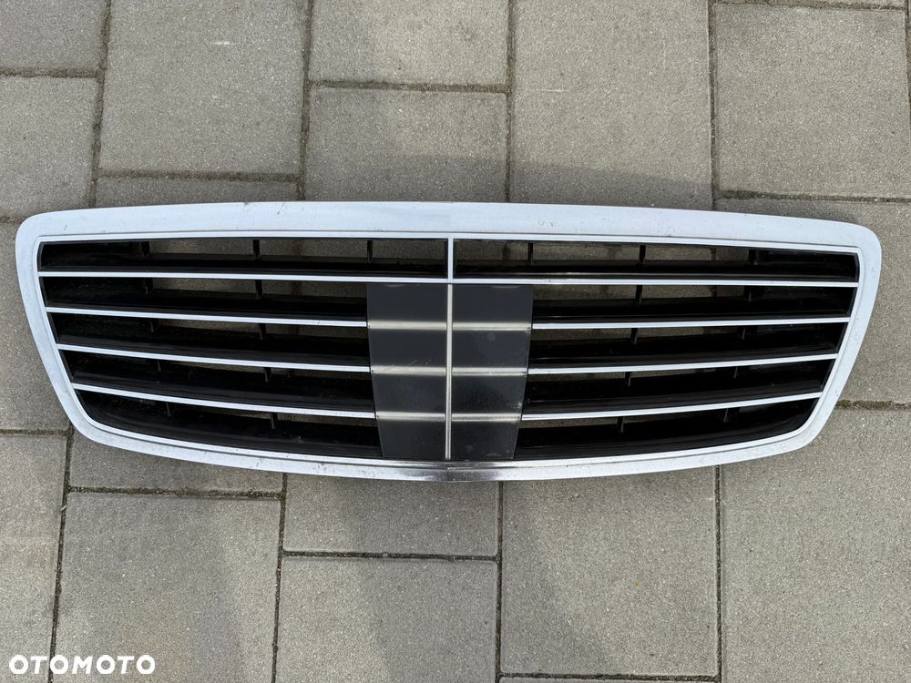 GRILL MERCEDES-BENZ W220 LIFT RADAR DISTRONIC ATRAPA A2208800683 - 1