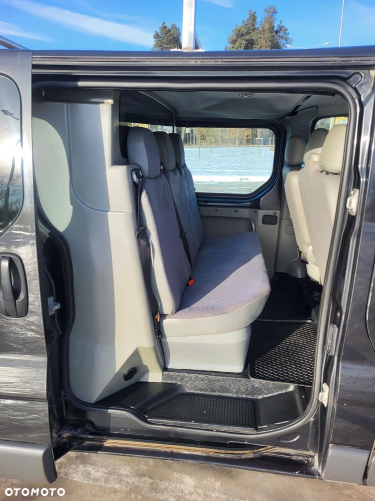 Renault Trafic - 16