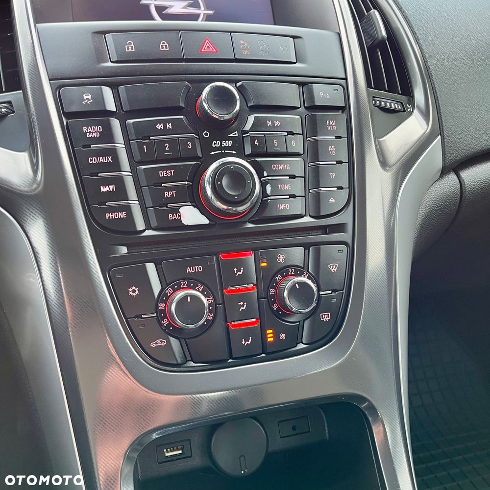 Opel Astra 1.4 Turbo Exklusiv - 21