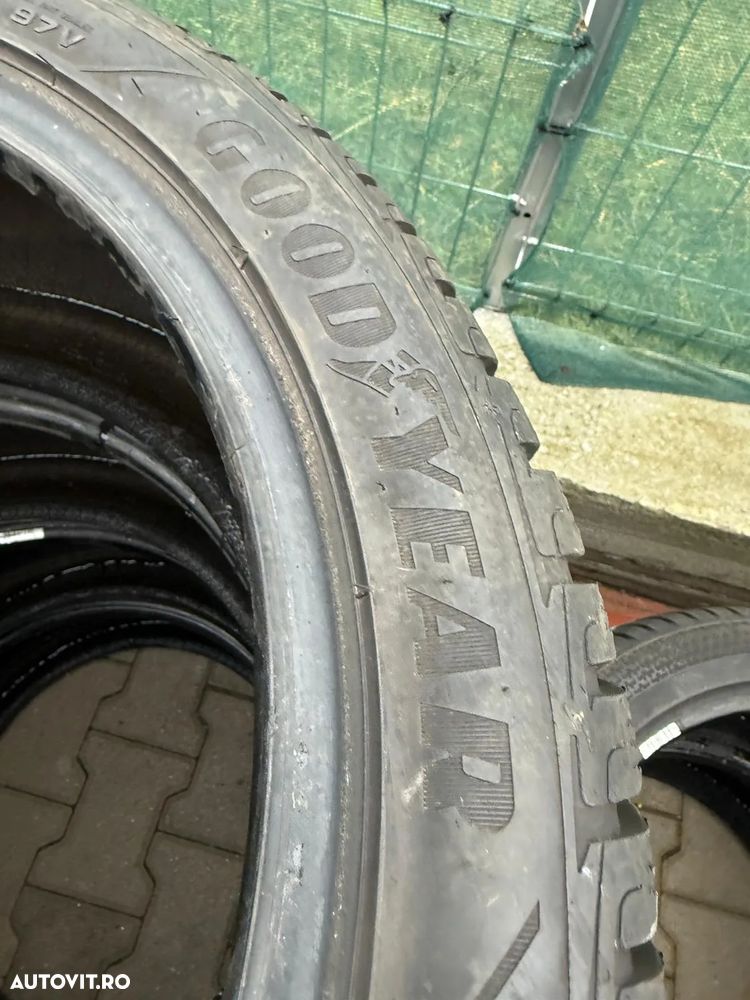 245 40 r18 iarna Goodyear - 6