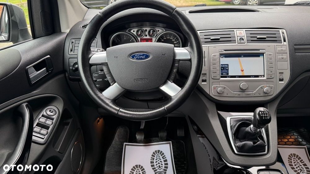 Ford Kuga - 21