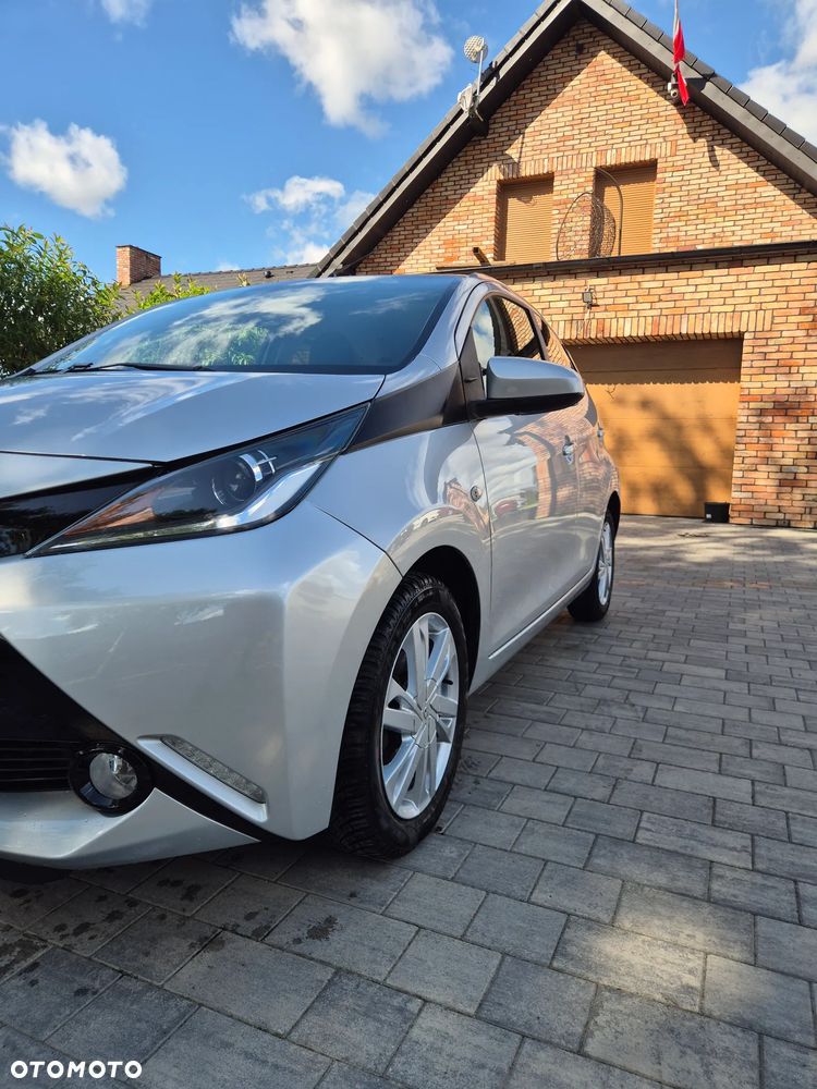 Toyota Aygo x-play Edition-S - 11