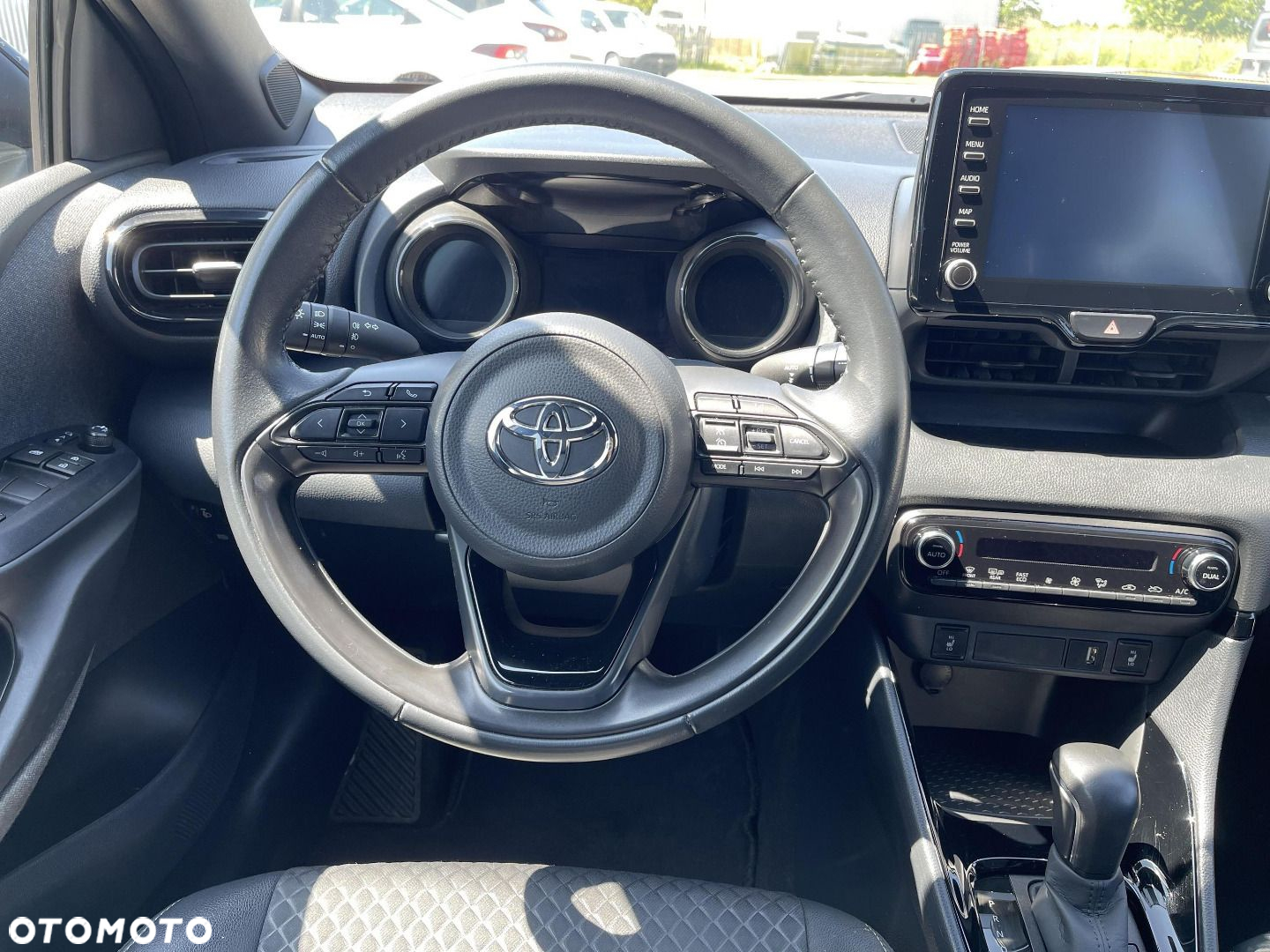 Toyota Yaris - 11
