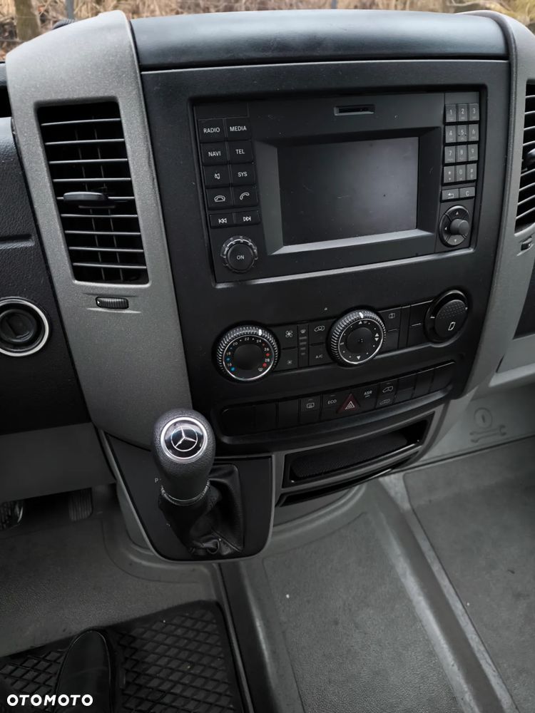 Mercedes-Benz Sprinter 906.211 7G-TRONIC Plus - 14