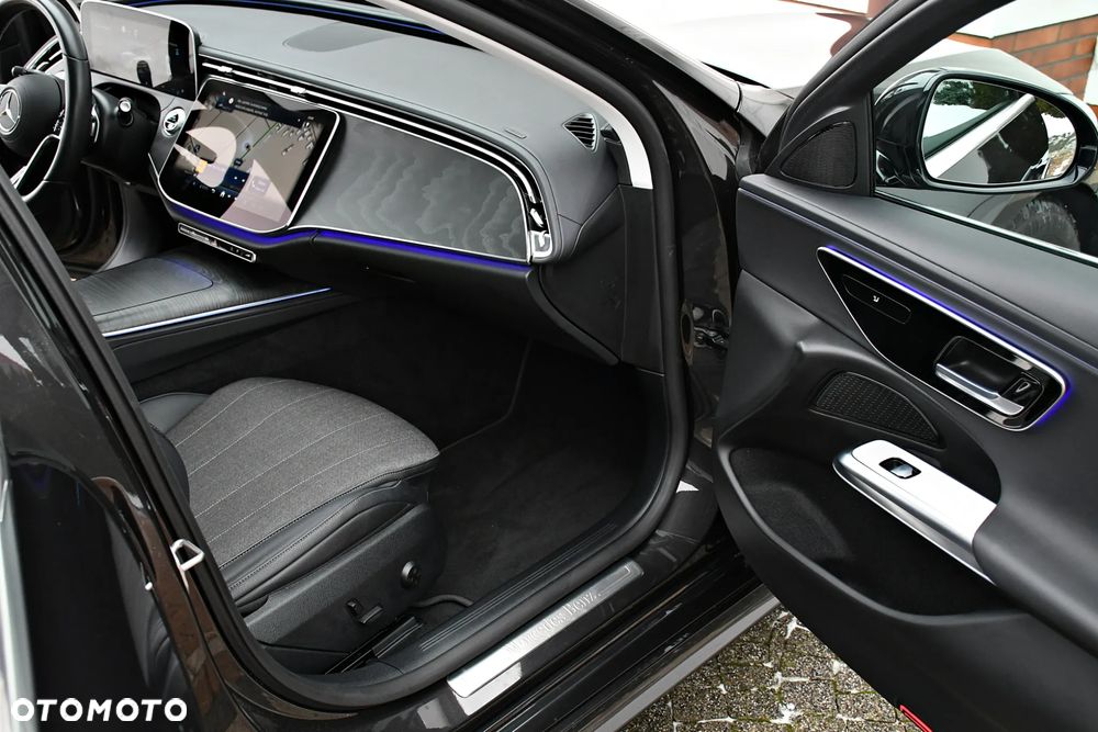 Mercedes-Benz Klasa E 200 Avantgarde - 20