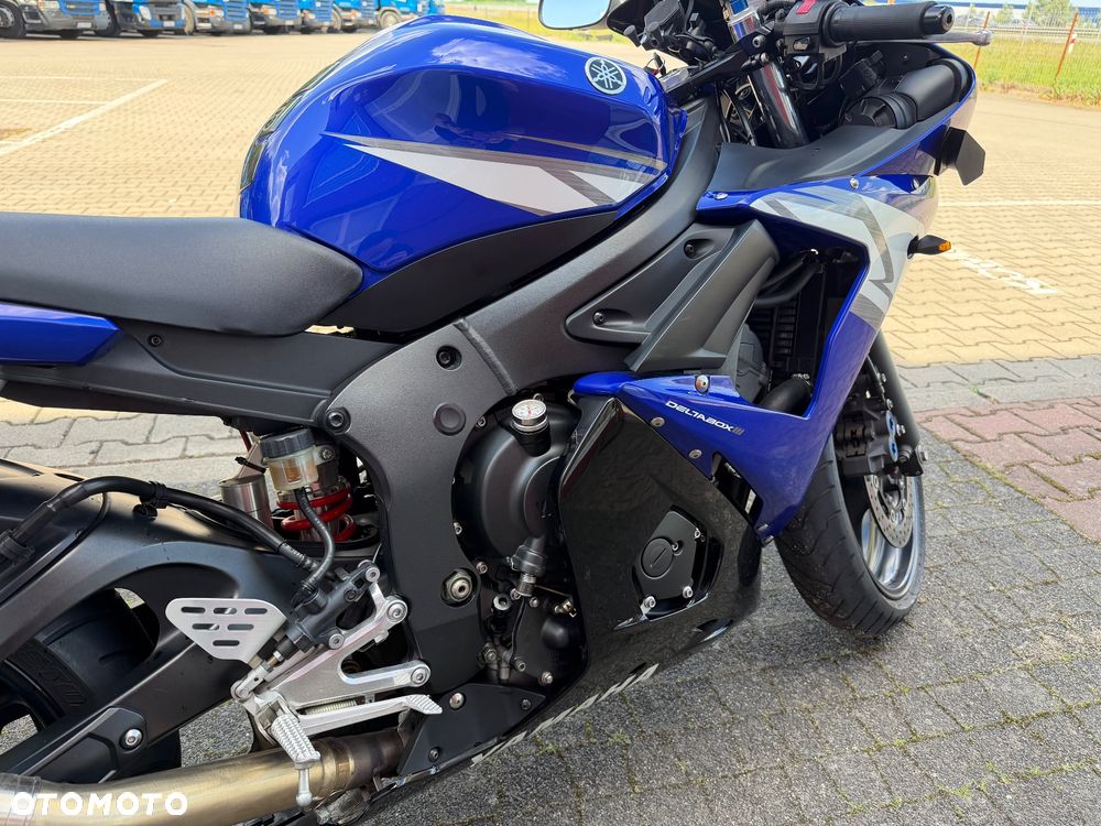 Yamaha R6 - 9