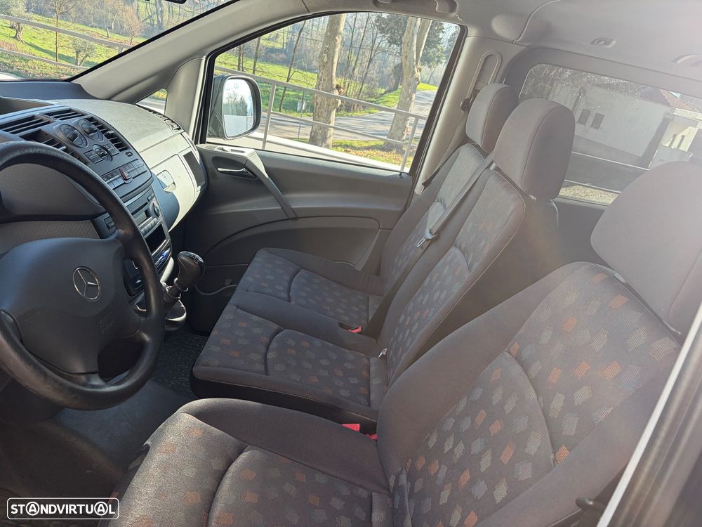 Mercedes-Benz Vito 109CDI 9 Lugares - 14