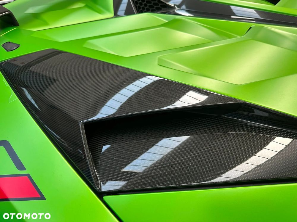 Lamborghini Aventador SVJ - 11