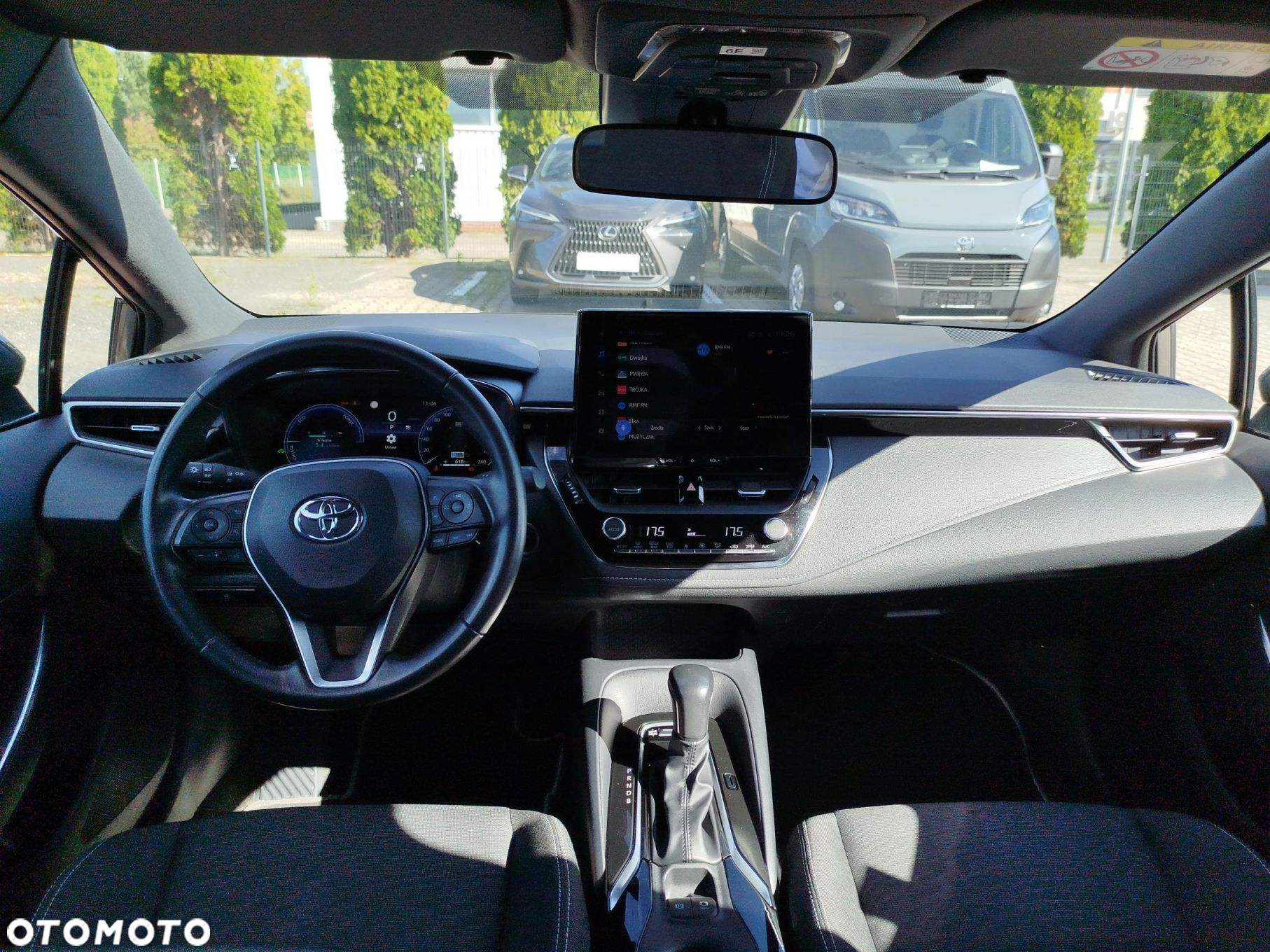 Toyota Corolla - 12