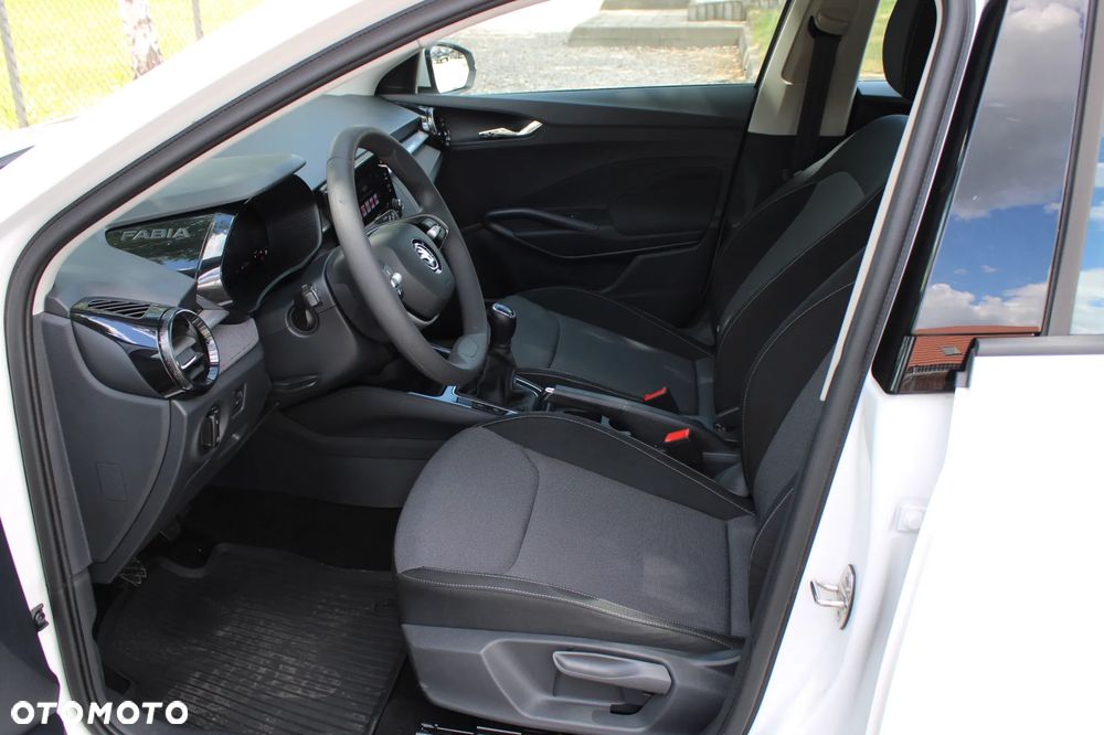 Skoda Fabia 1.0 TSI Selection - 19