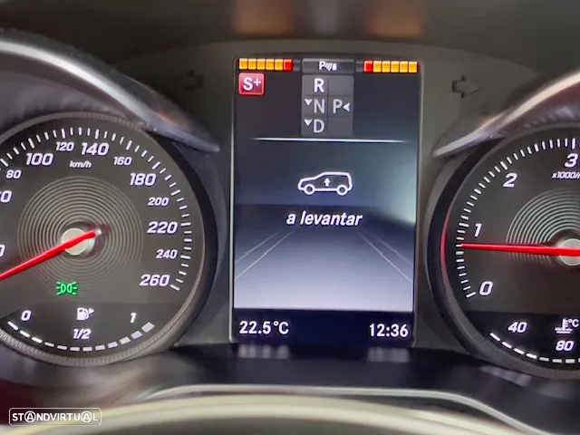 Mercedes-Benz GLC 250 d AMG Line 4-Matic - 29