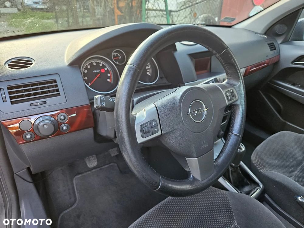 Opel Astra 1.8 Edition Plus - 16
