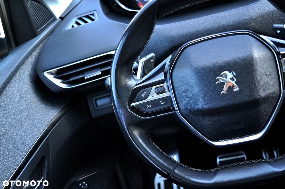 Peugeot 3008 1.2 PureTech Allure S&S EAT8 - 34