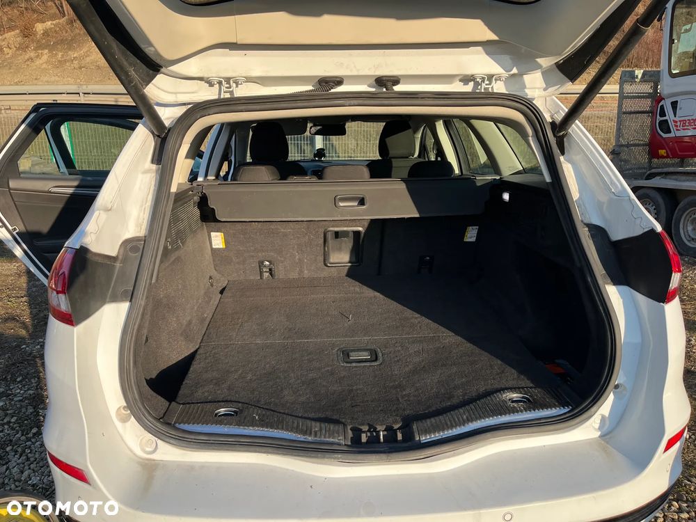 Ford Mondeo 2.0 TDCi STart-Stopp Titanium - 17