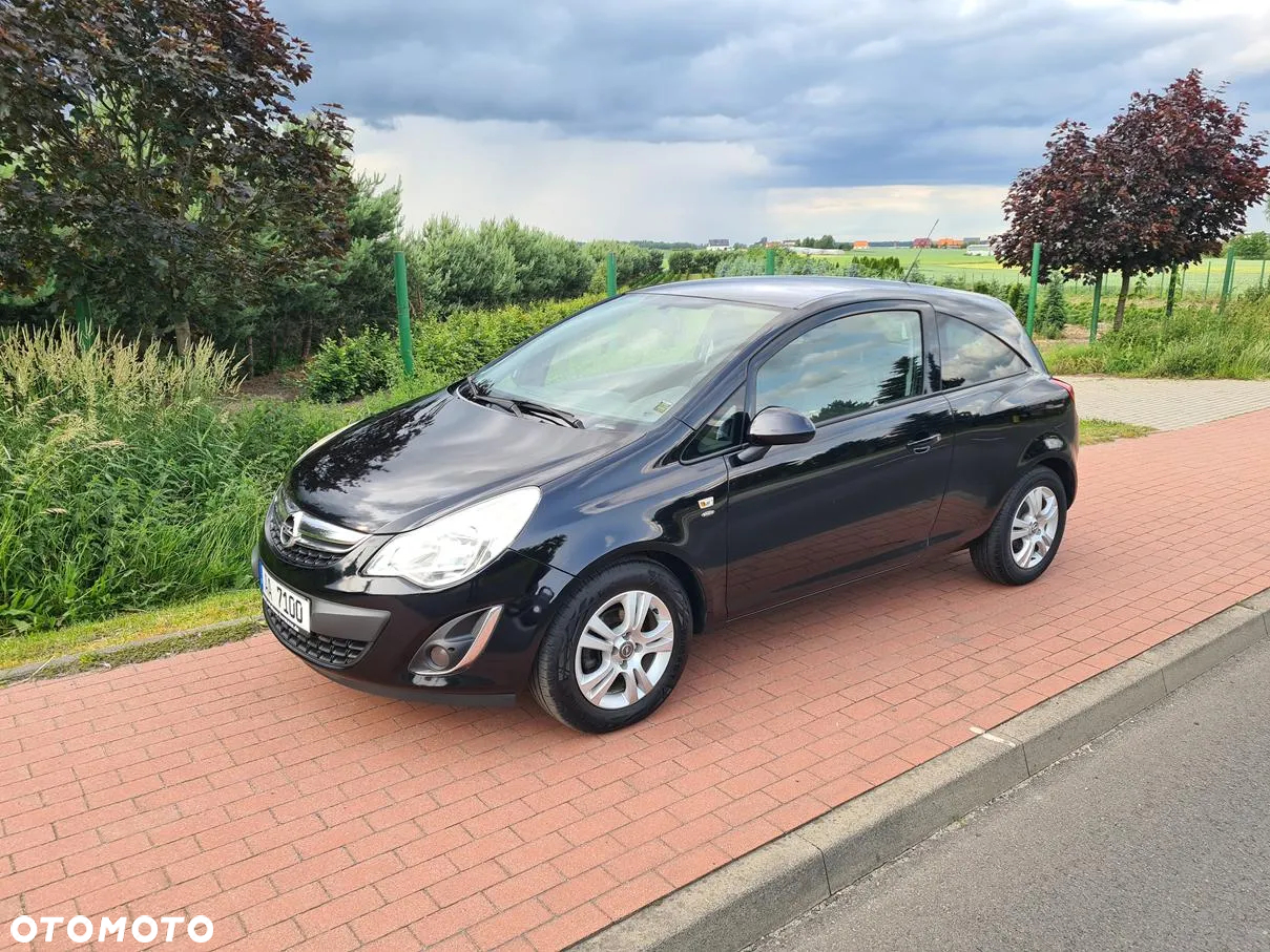 Opel Corsa 1.4 16V Cosmo - 12