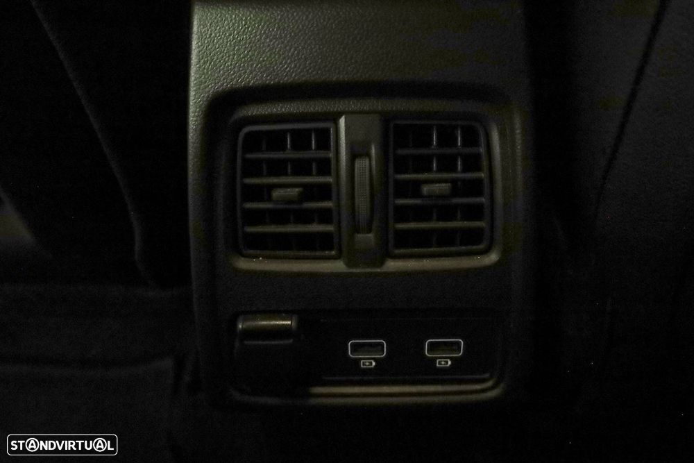 Renault Captur 1.0 TCe Techno Bi-Fuel - 23