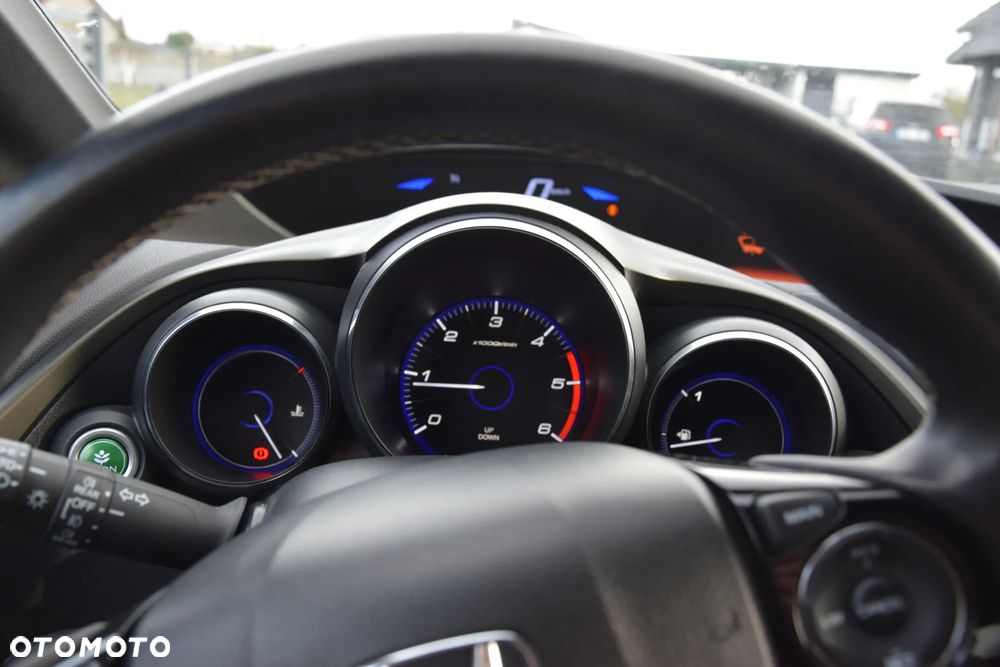 Honda Civic 1.6 i-DTEC Executive Black Edition - 28