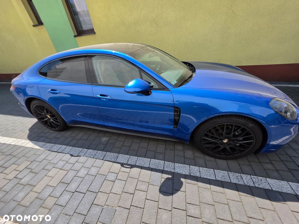 Porsche Panamera 4S - 20