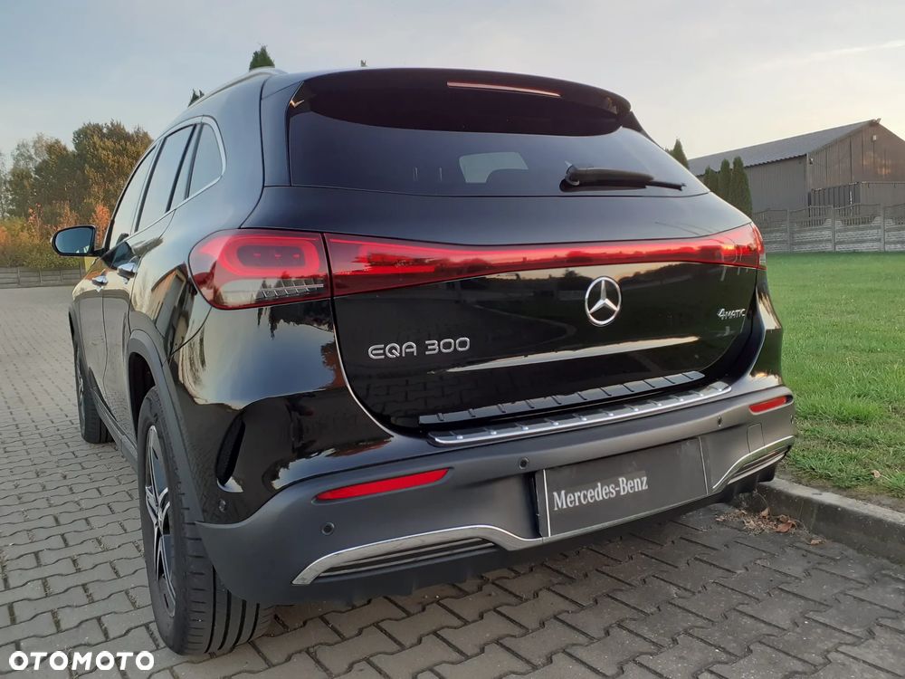 Mercedes-Benz EQA 300 66.5kWh 4-Matic AMG Line - 7