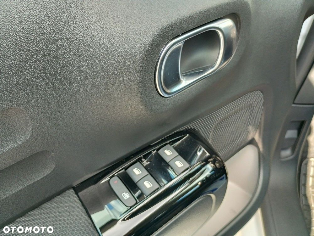 Citroën C3 1.2 PureTech Shine EAT6 - 18