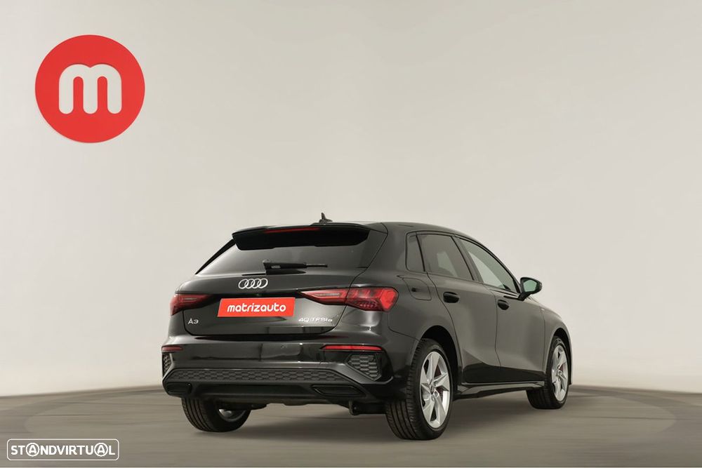 Audi A3 Sportback 45 TFSIe S line - 4