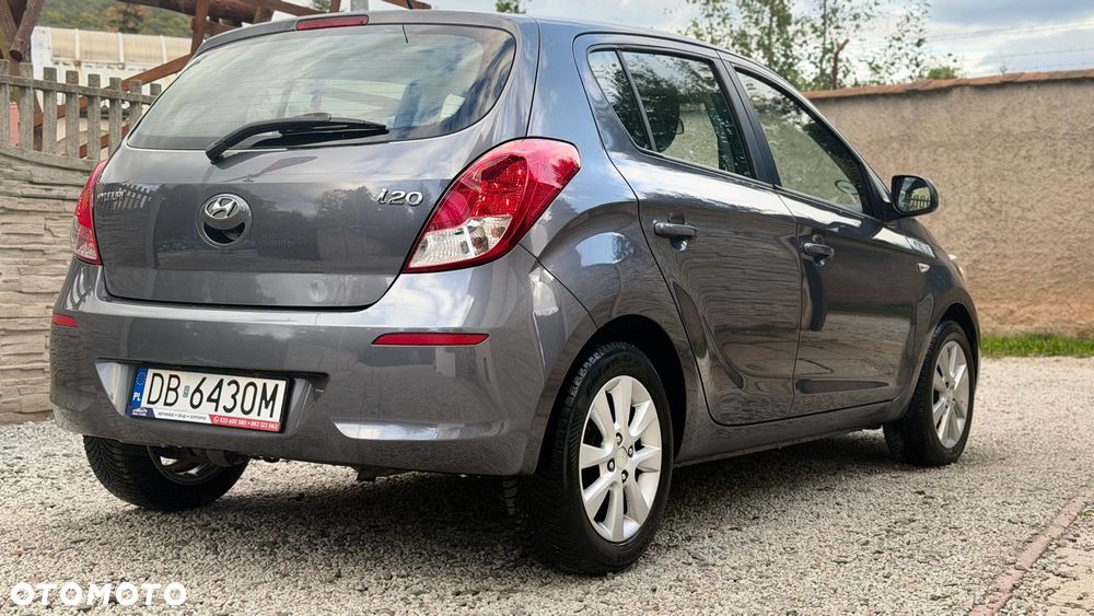 Hyundai i20 - 12