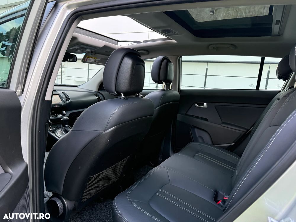 Kia Sportage 2.0 CRDI 4WD Automatik Vision - 10