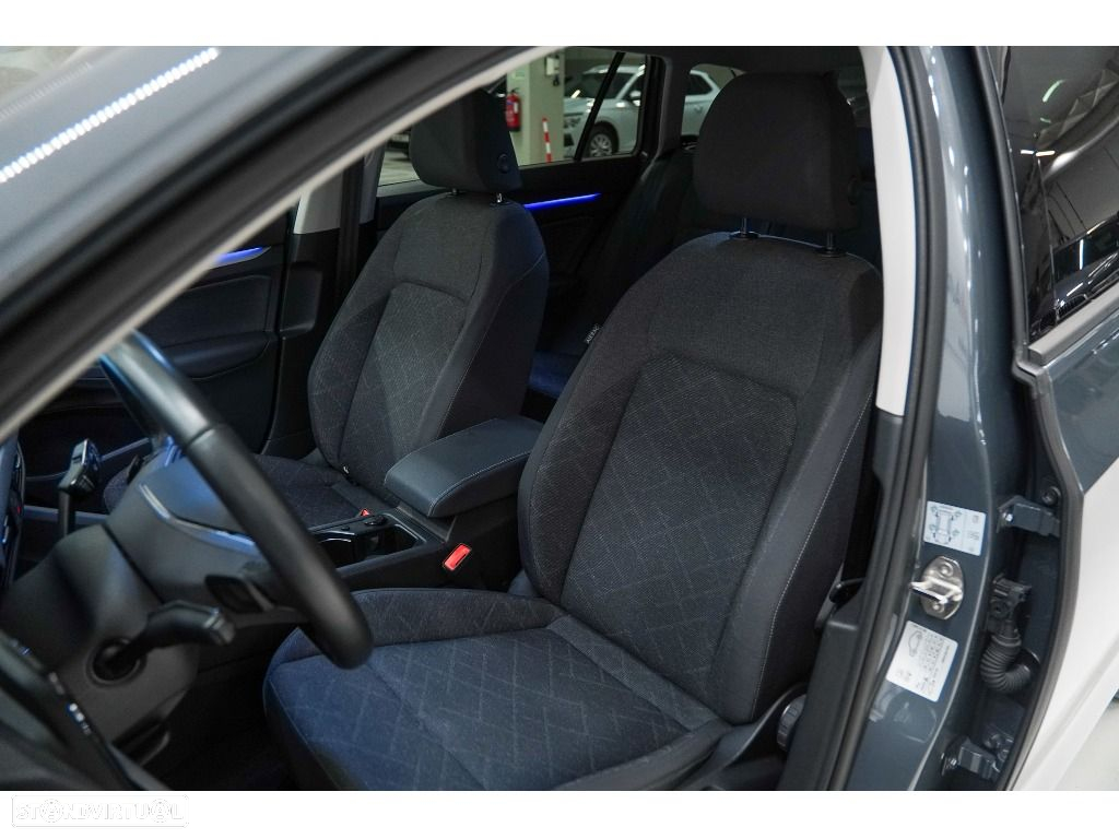 VW Golf Variant 2.0 TDi Life DSG - 2