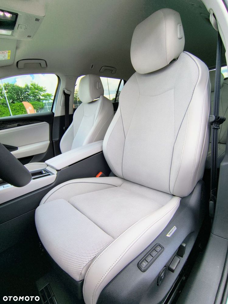 Volkswagen Passat - 9