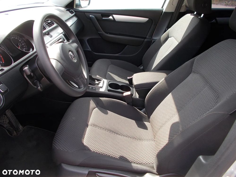 Volkswagen Passat 1.4 TSI BlueMotion Technology Trendline - 17