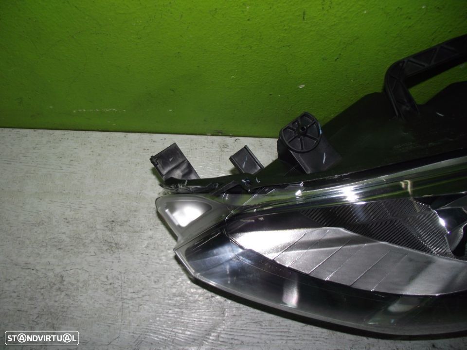Farol Esquerdo Citroen Berlingo - 2008 / 2012 - 3