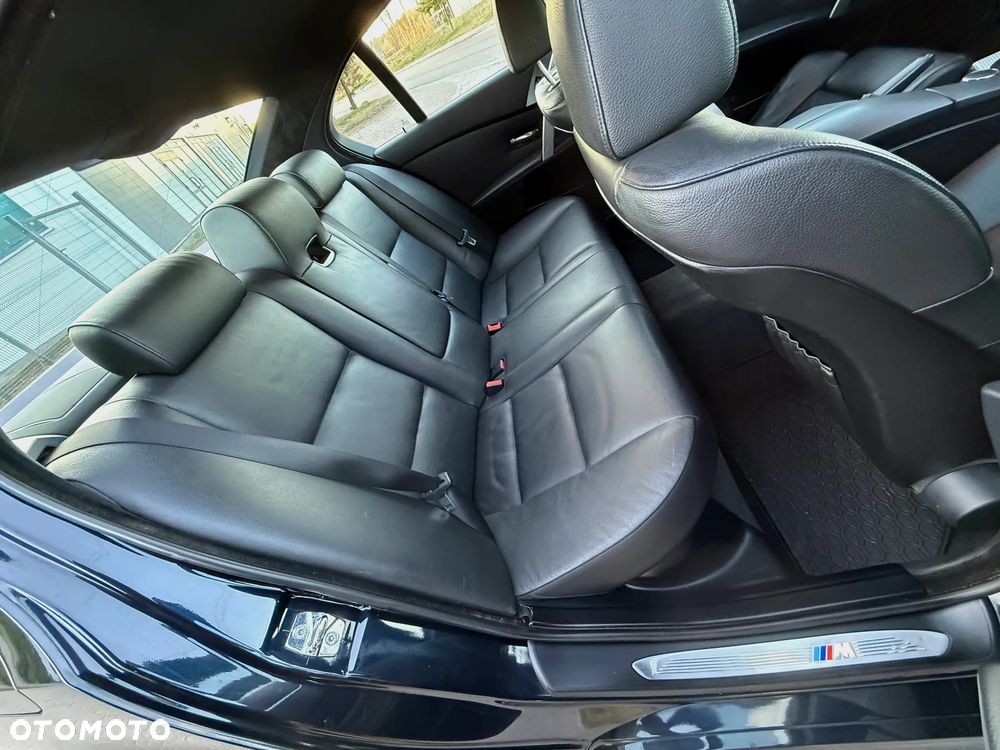 BMW Seria 5 525i - 13