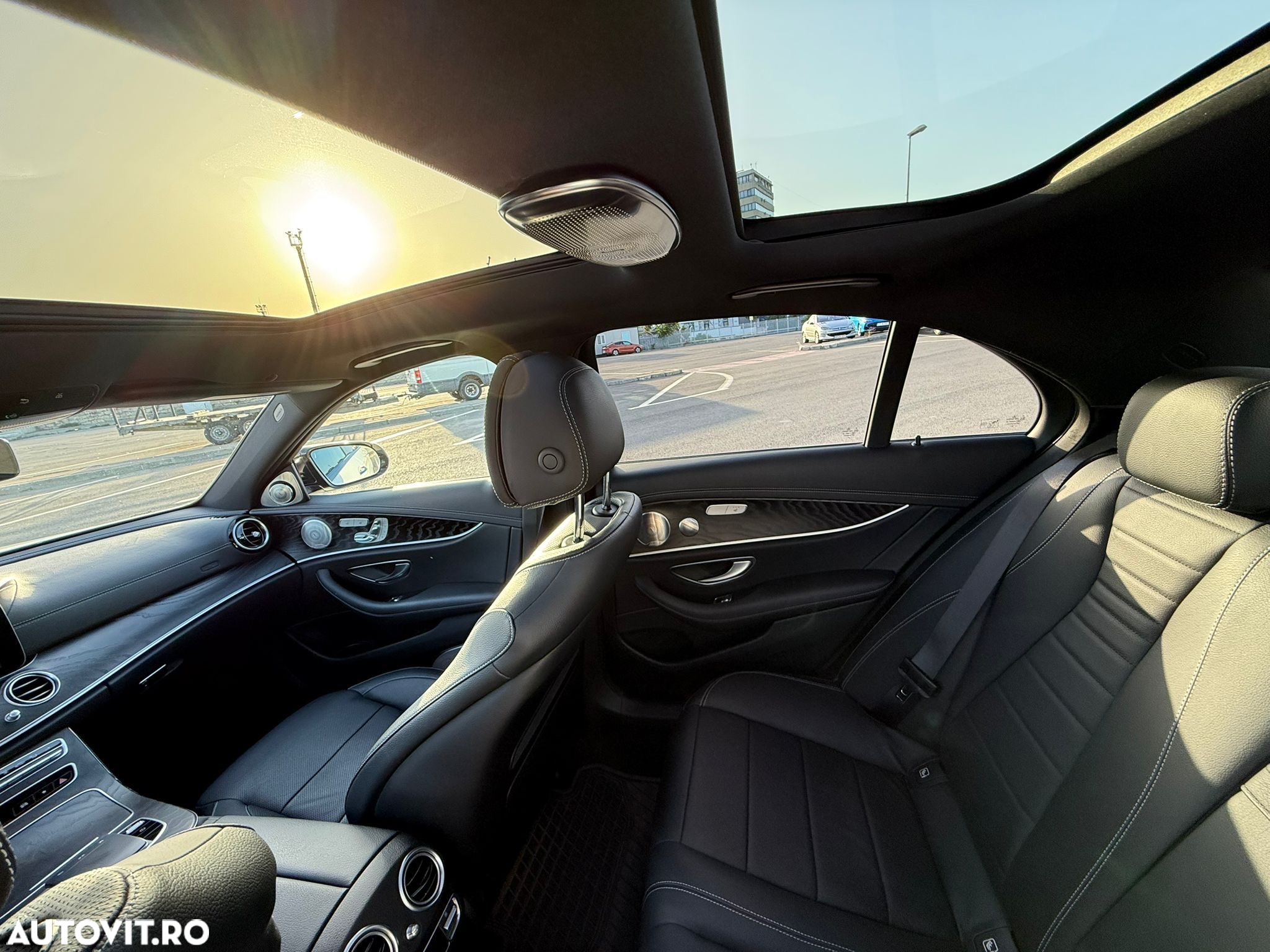 Mercedes-Benz E 400 d 4Matic 9G-TRONIC AMG Line - 23