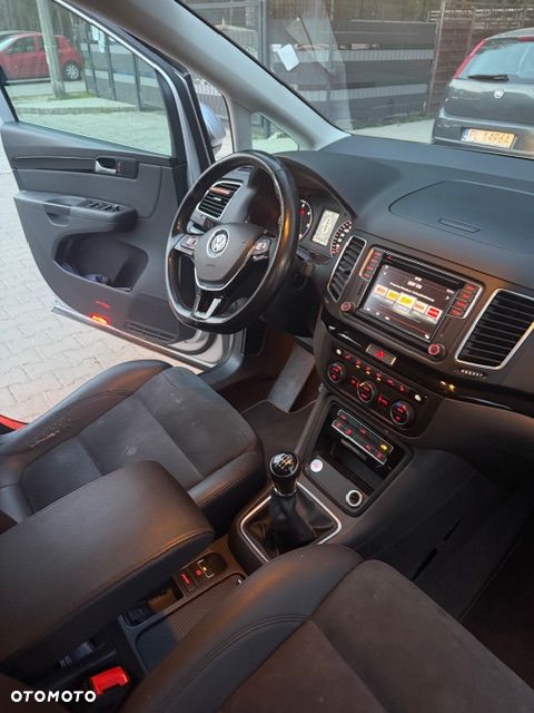 Volkswagen Sharan 2.0 TDI BMT Comfortline - 11