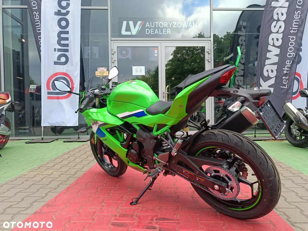 Kawasaki Ninja - 4