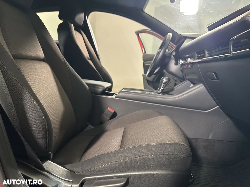Mazda 3 e-Skyactiv G122 AT MHEV Plus - 12