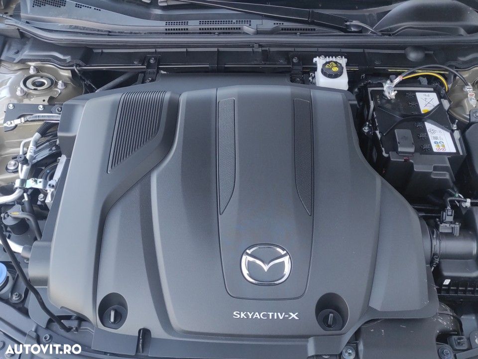 Mazda 3 e-Skyactiv X186 AT MHEV Center-Line - 9