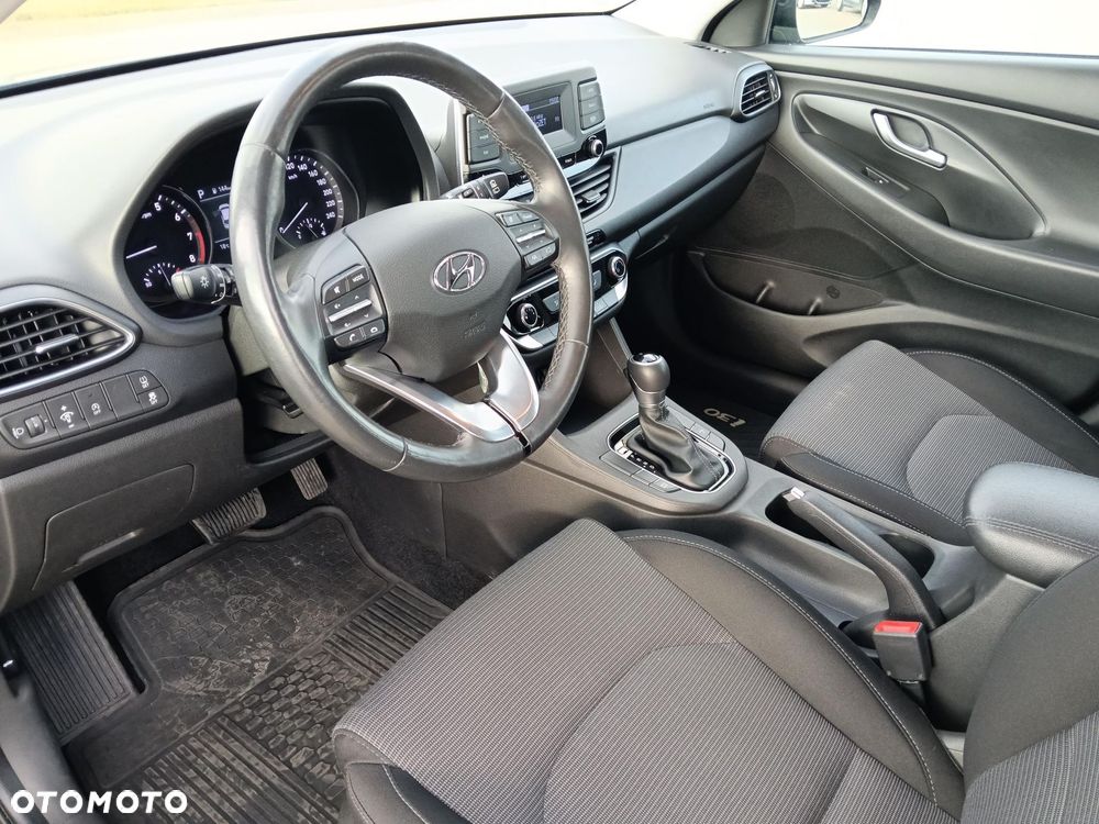Hyundai i30 1.0 T-GDI Classic + DCT - 14