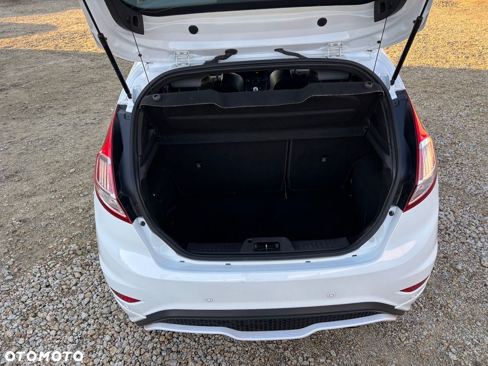 Ford Fiesta 1.6 EcoBoost ST - 26