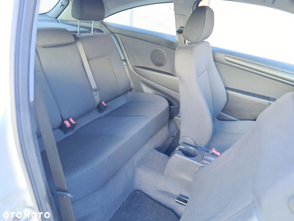 Opel Astra 1.4 GL - 25
