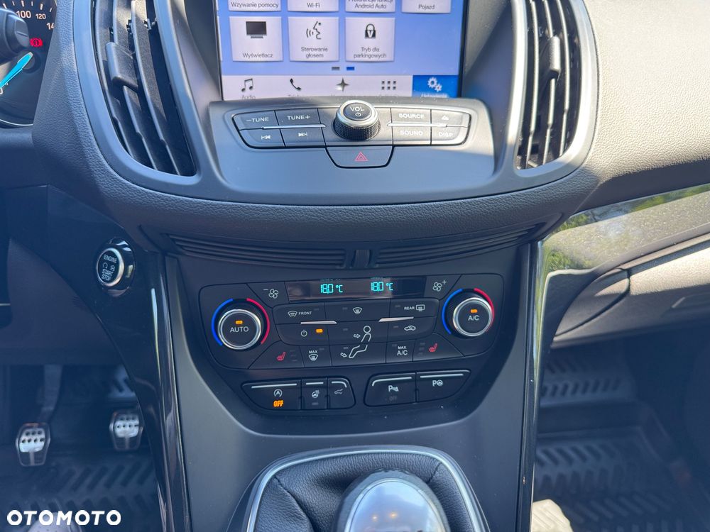 Ford Kuga 1.5 EcoBoost 2x4 ST-Line - 28