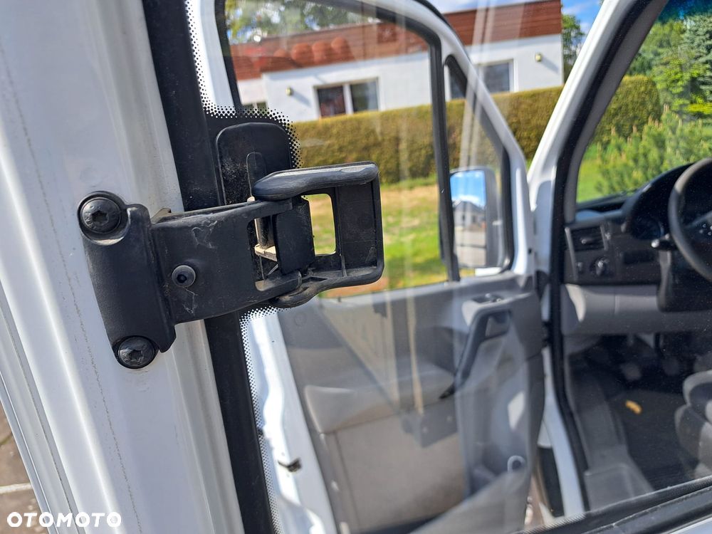 Mercedes-Benz Sprinter - 14