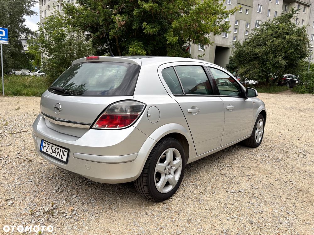 Opel Astra 1.6 - 4