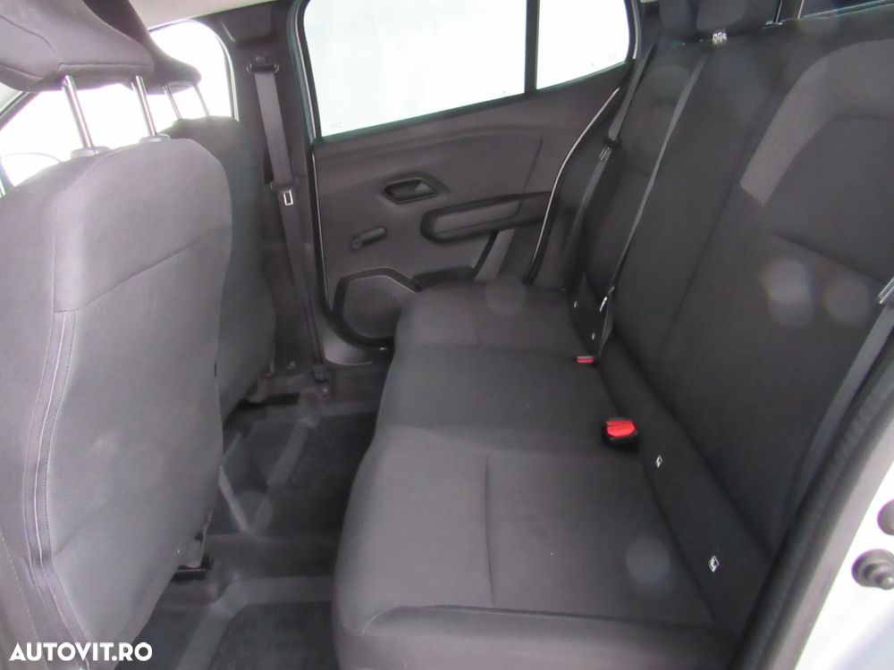 Dacia Logan TCe 90 Essential - 14