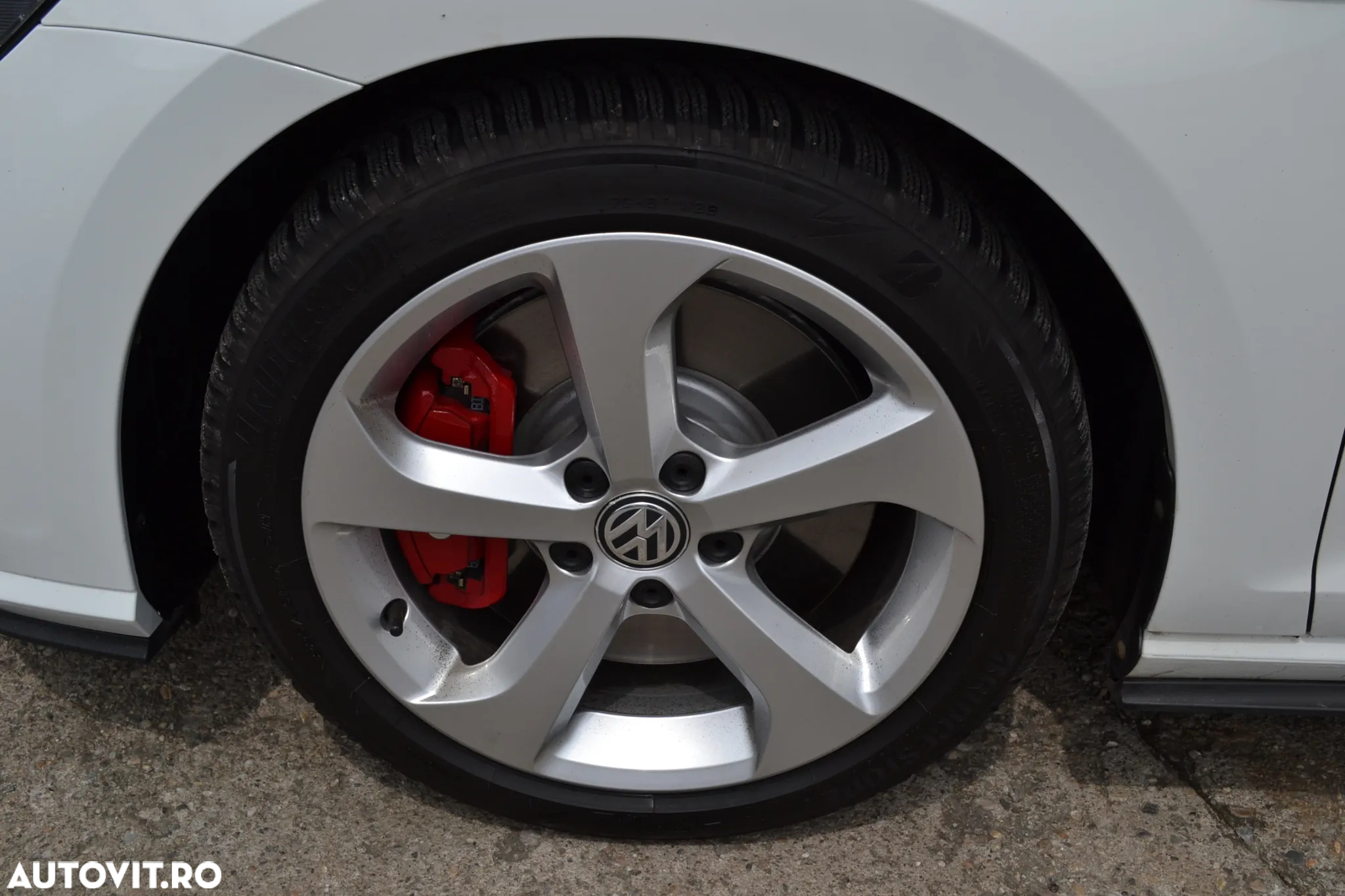 Volkswagen Golf 2.0 TSI DSG GTI Performance - 39