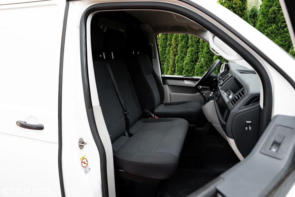 Volkswagen Transporter - 25