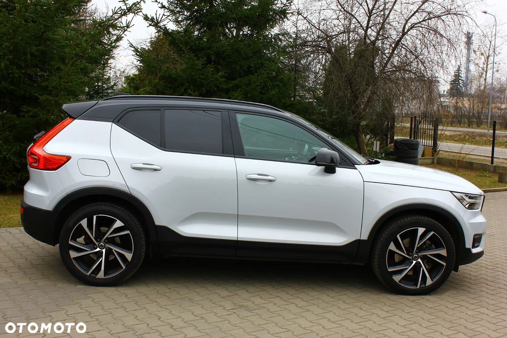 Volvo XC 40 ver-t5-plug--in-hybrid-r--design - 22