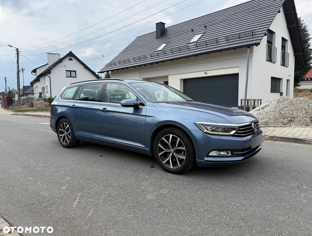 Volkswagen Passat - 8