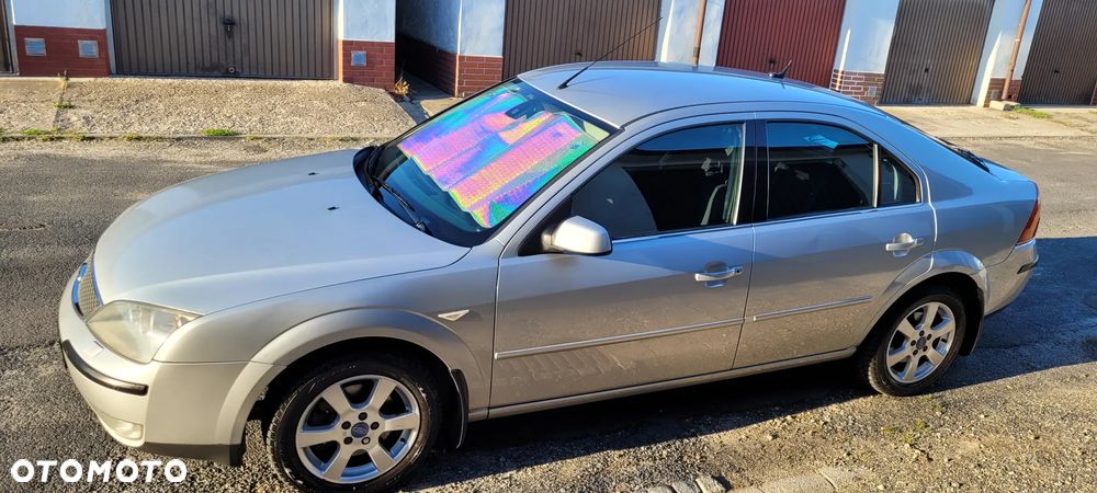 Ford Mondeo 1.8 Silver X - 11